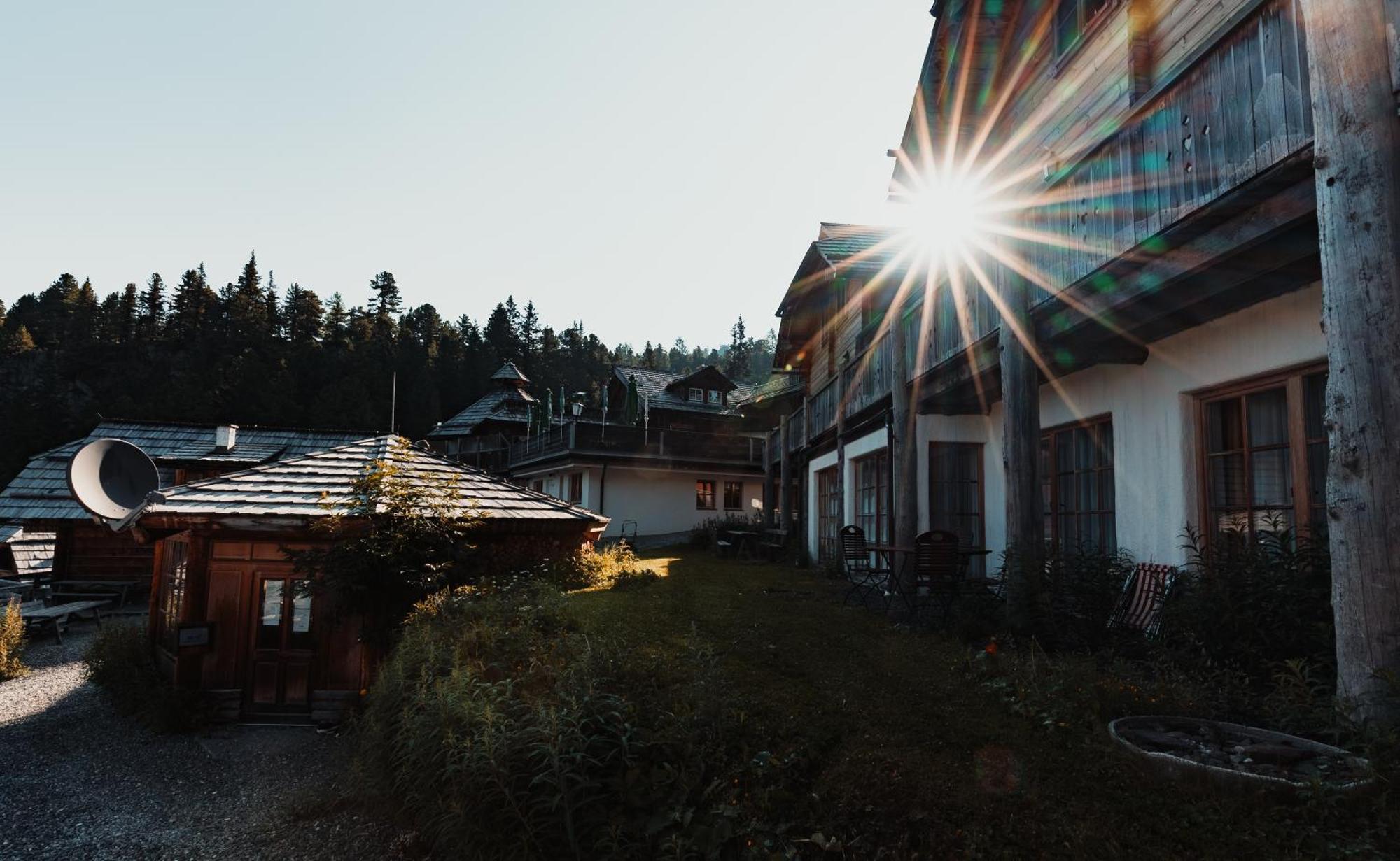 Mei Zeit Huettendorf Turracher Hoehe Exterior photo